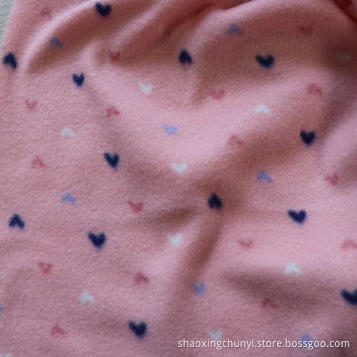 100 Polyester kleines Herzmuster weicher und dehnbarer Druck -Ploar -Fleece -Stoff für die Färbung der maßgeschneiderten Farbe